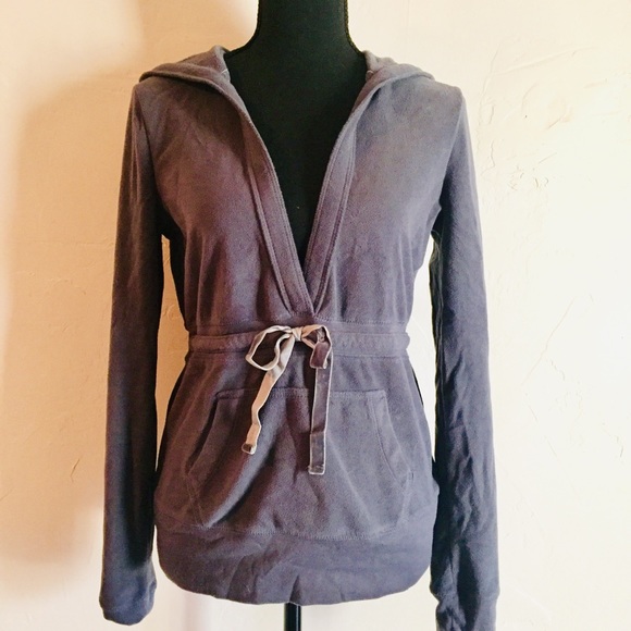 ellemenno Tops - Super Soft Periwinkle Hoodie